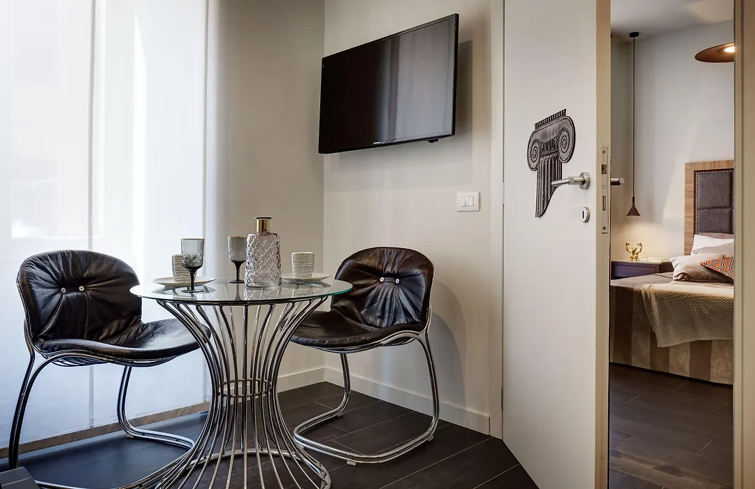 Intown Luxury House-1